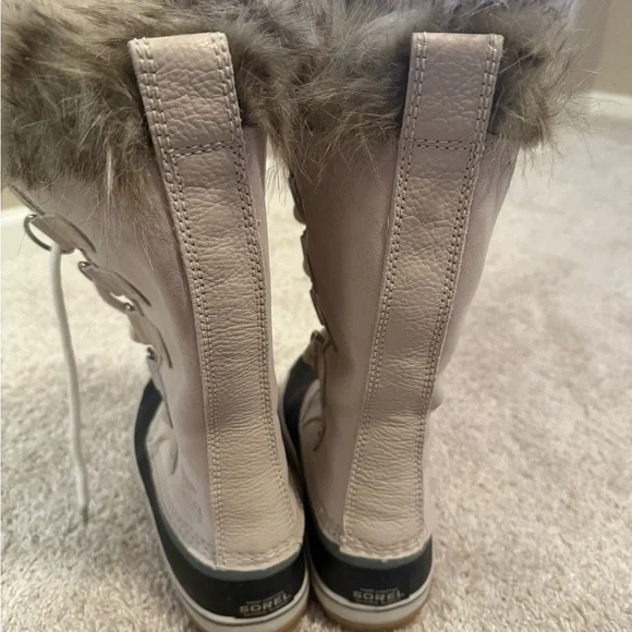 Women's Beige and Black Fur-Lined Boots - Picture 3 of 7